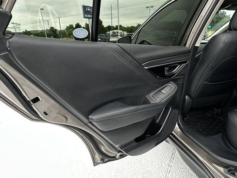 Used 2022 Subaru Outback Limited AWD/4WD image 16