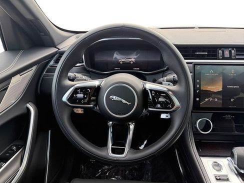 Used 2026 Jaguar F-PACE R-Dynamic S AWD/4WD image 13
