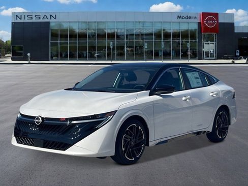 New 2026 Nissan Sentra SR FWD image 1