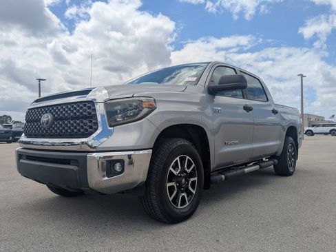 Used 2019 Toyota Tundra SR5 w/ TRD Off Road Package image 9