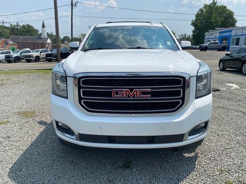 Used 2017 GMC Yukon XL SLT AWD/4WD image 8