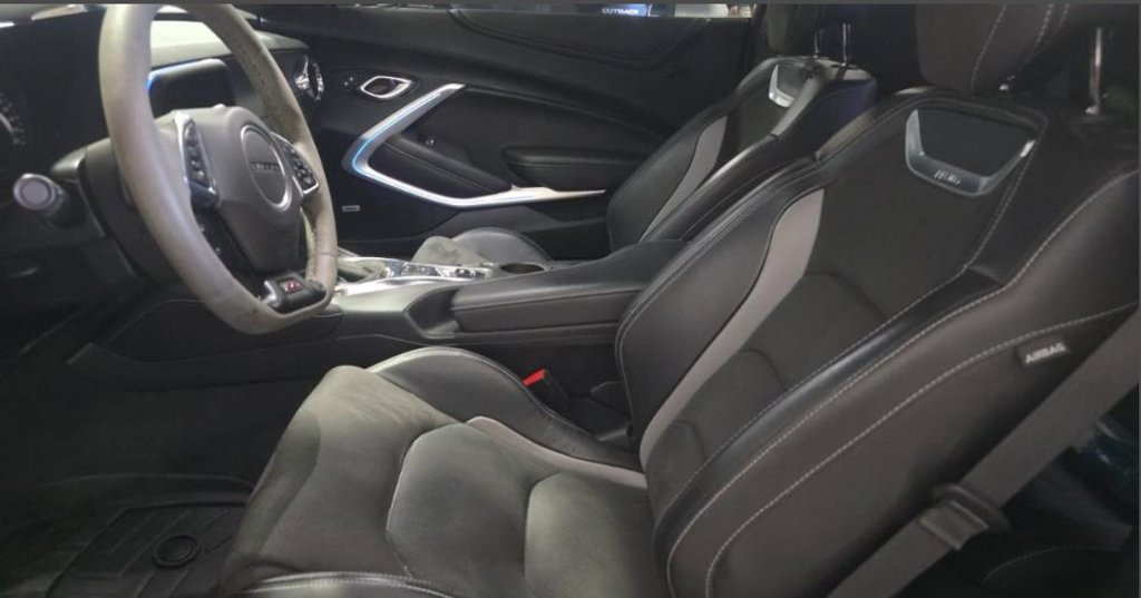 Used 2022 Chevrolet Camaro SS RWD image 4