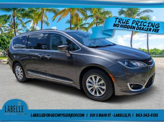 Used 2017 Chrysler Pacifica Touring-L FWD video 1