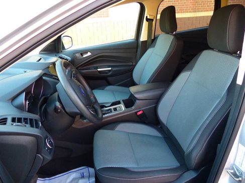 Used 2018 Ford Escape SE w/ SE Sync 3 Package image 24