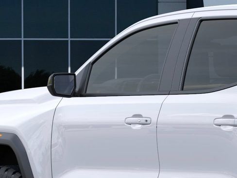 New 2026 GMC Canyon Elevation w/ Convenience Package RWD image 12
