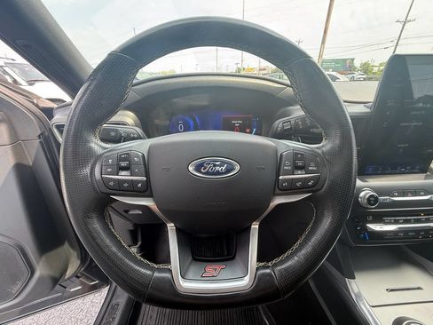 Used 2020 Ford Explorer ST w/ Premium Technology Package AWD/4WD image 16