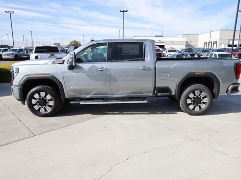 New 2026 GMC Sierra 3500 Denali w/ Technology Package image 3