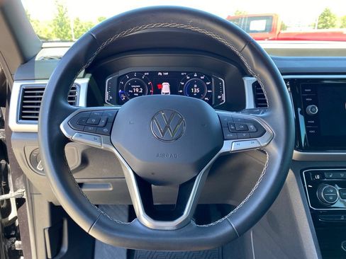 Used 2022 Volkswagen Atlas Cross Sport SE FWD image 13
