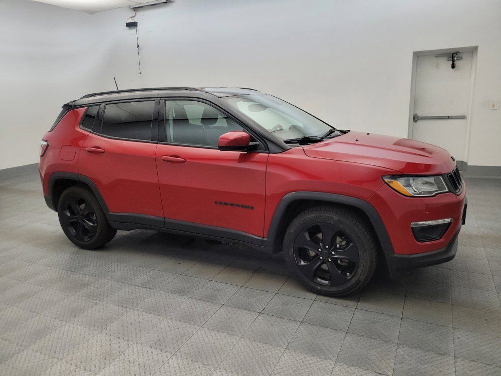 Used 2019 Jeep Compass Latitude FWD image 11