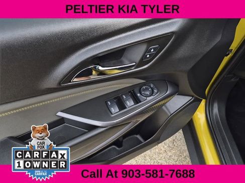 Used 2025 Chevrolet Trax ACTIV w/ Driver Confidence Package image 23