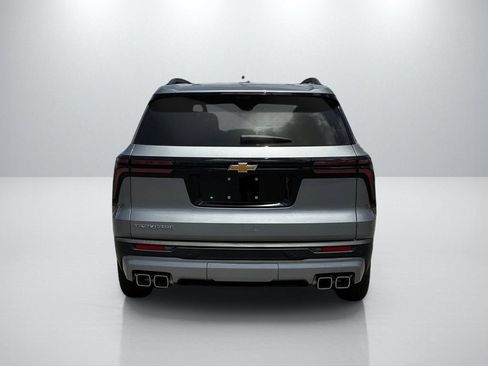Used 2026 Chevrolet Traverse LT w/ Driver Confidence Package FWD image 6