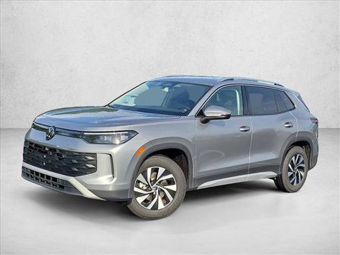 New 2026 Volkswagen Tiguan S FWD image 2