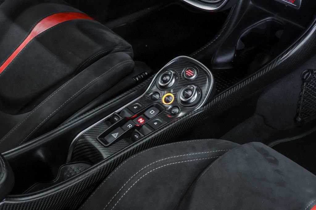 Used 2018 McLaren 570S Spider RWD image 32