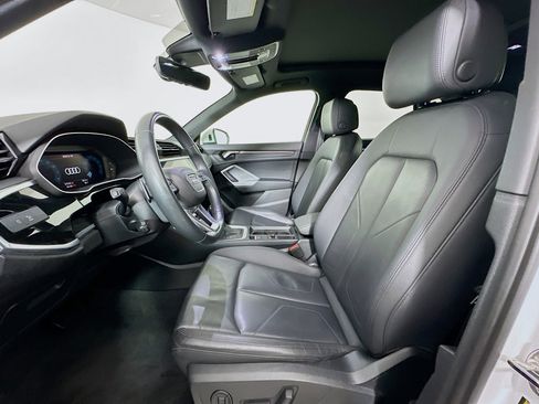 Used 2024 Audi Q3 2.0T Premium image 13