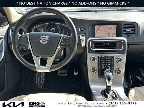 Used 2017 Volvo S60 T5 Dynamic w/ Vision Package FWD image 2