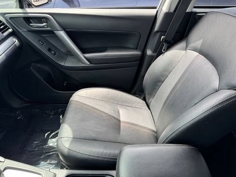 Used 2014 Subaru Forester 2.5i Limited AWD/4WD image 23