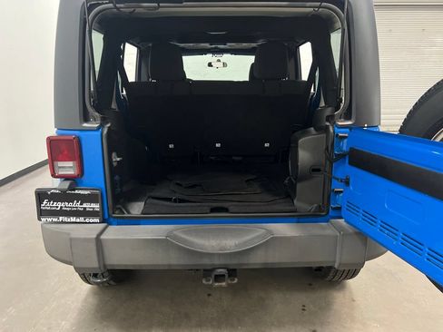 Used 2012 Jeep Wrangler Unlimited Sport AWD/4WD image 25