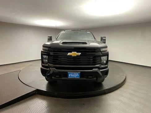 New 2026 Chevrolet Silverado 2500 Custom image 2