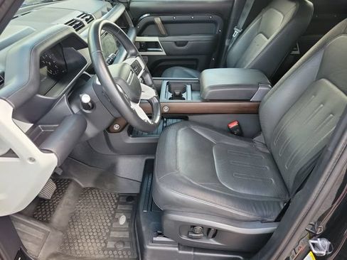 Used 2021 Land Rover Defender 110 X-Dynamic HSE AWD/4WD image 13