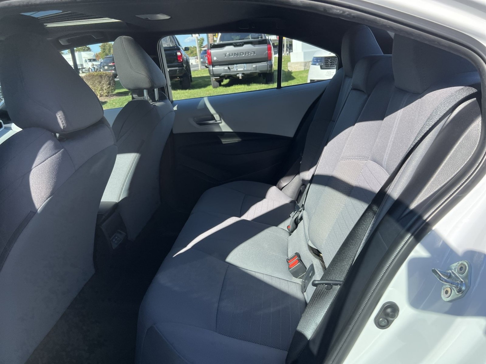 Used 2024 Toyota Corolla SE w/ SE Premium Package FWD image 22