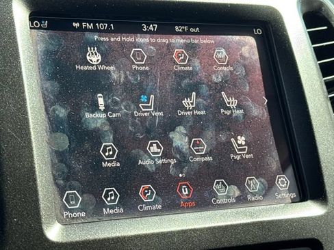 Used 2019 Jeep Cherokee Trailhawk AWD/4WD image 19