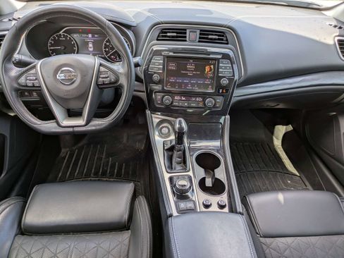 Used 2019 Nissan Maxima Platinum w/ Illumination Package FWD image 14