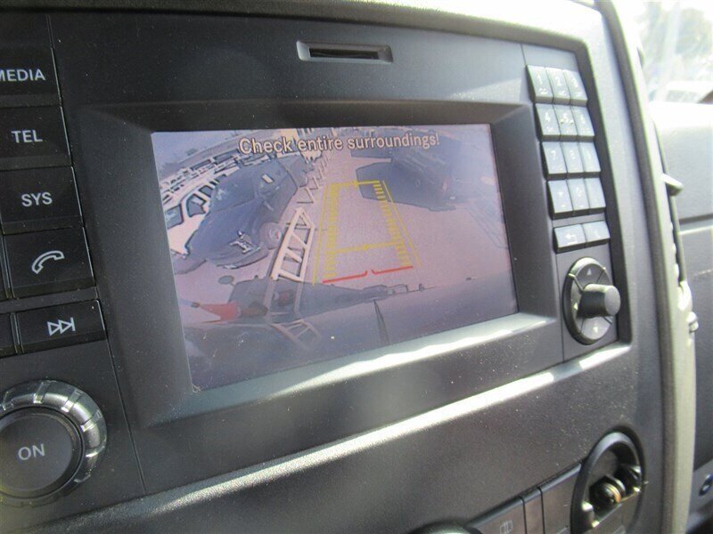 Used 2018 Mercedes-Benz Sprinter 2500 image 31