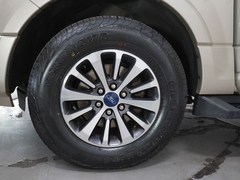 Used 2017 Ford Expedition XLT w/ Equipment Group 202A image 36