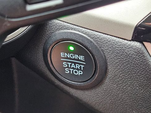 Used 2022 Ford Escape SEL w/ Technology Package FWD image 31