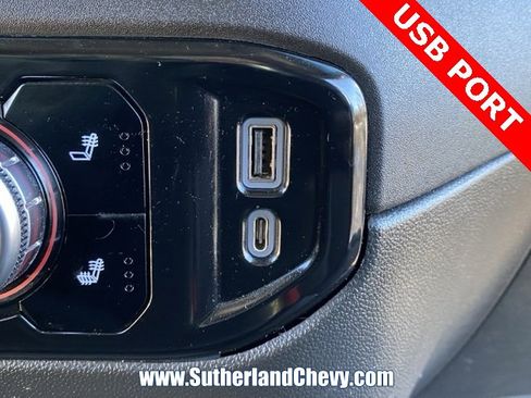 Used 2023 GMC Sierra 1500 Elevation image 40