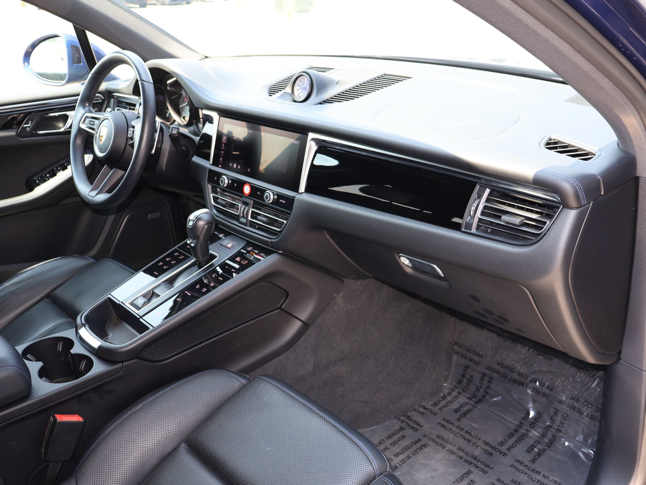 Certified 2024 Porsche Macan S w/ Premium Plus Package AWD/4WD image 30