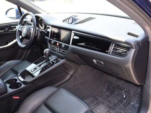 Certified 2024 Porsche Macan S w/ Premium Plus Package AWD/4WD image 30