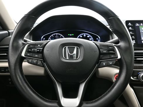 Used 2018 Honda Accord EX-L image 13