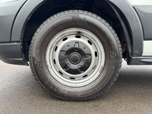 Used 2017 Ford Transit 150 130 Medium Roof image 13