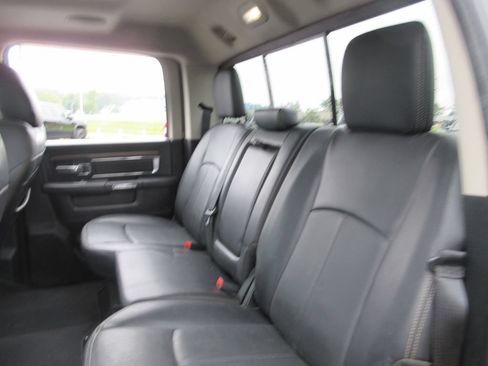 Used 2018 RAM 2500 Laramie w/ Convenience Group AWD/4WD image 22