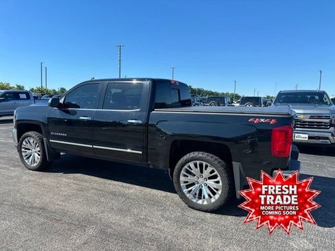 Used 2018 Chevrolet Silverado 1500 LTZ w/ Sport Package AWD/4WD image 6