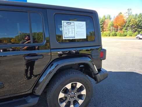 Used 2021 Jeep Wrangler Unlimited Sahara w/ Uconnect 4C Nav & Sound Group image 35