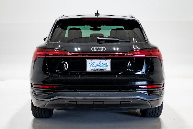 Used 2024 Audi Q8 e-tron Premium Plus w/ Premium Plus Package AWD/4WD image 26