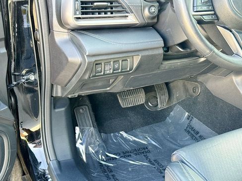 Used 2023 Subaru Outback Limited AWD/4WD image 17