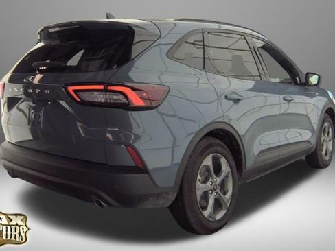 Used 2025 Ford Escape ST-Line w/ Tech Pack #1 image 5