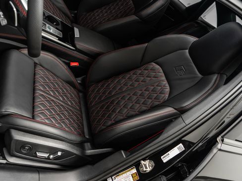 Used 2025 Audi S6 Premium Plus w/ Premium Plus Package image 26