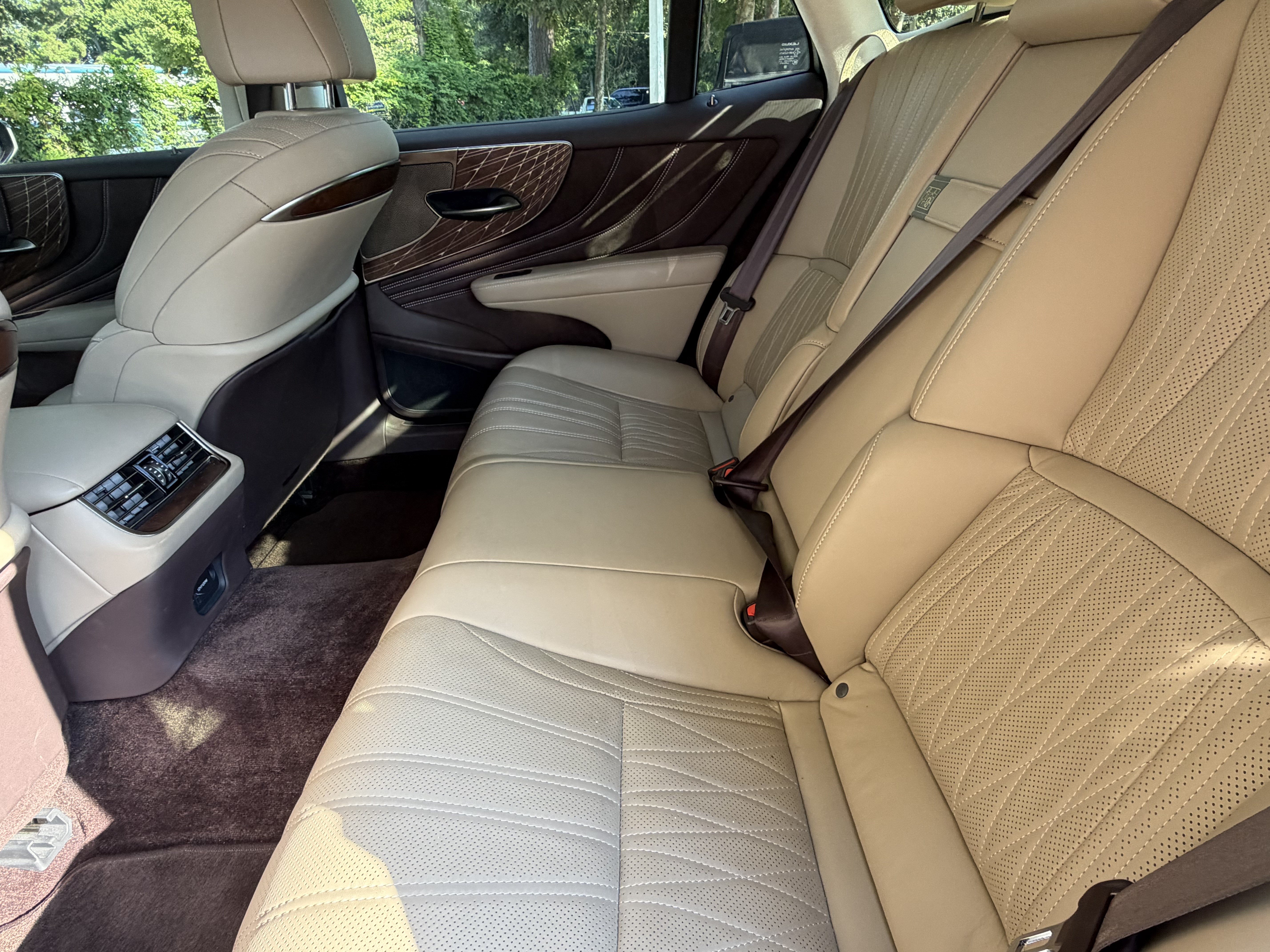 Used 2019 Lexus LS 500 w/ Interior Upgrade Package RWD image 32