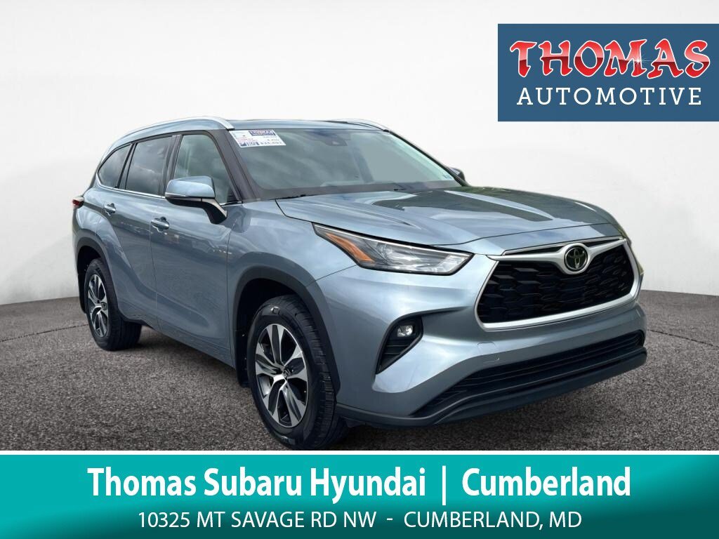 Used 2022 Toyota Highlander XLE AWD/4WD image 1