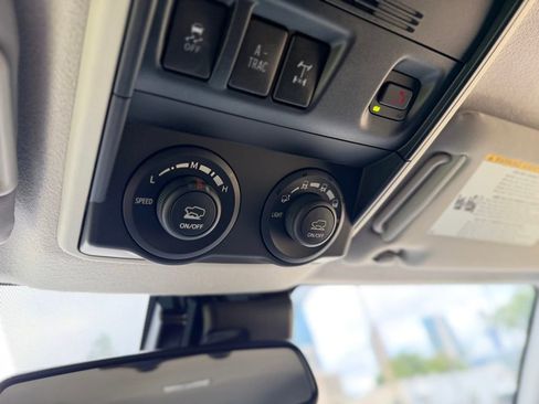 Used 2024 Toyota 4Runner TRD Off-Road image 23