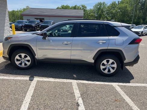 Used 2020 Toyota RAV4 LE w/ All Weather Liner Package AWD/4WD image 7
