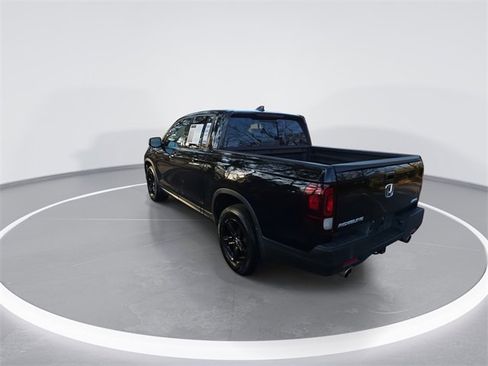 Used 2021 Honda Ridgeline Black Edition image 6