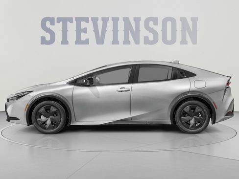 Used 2026 Toyota Prius LE FWD image 3
