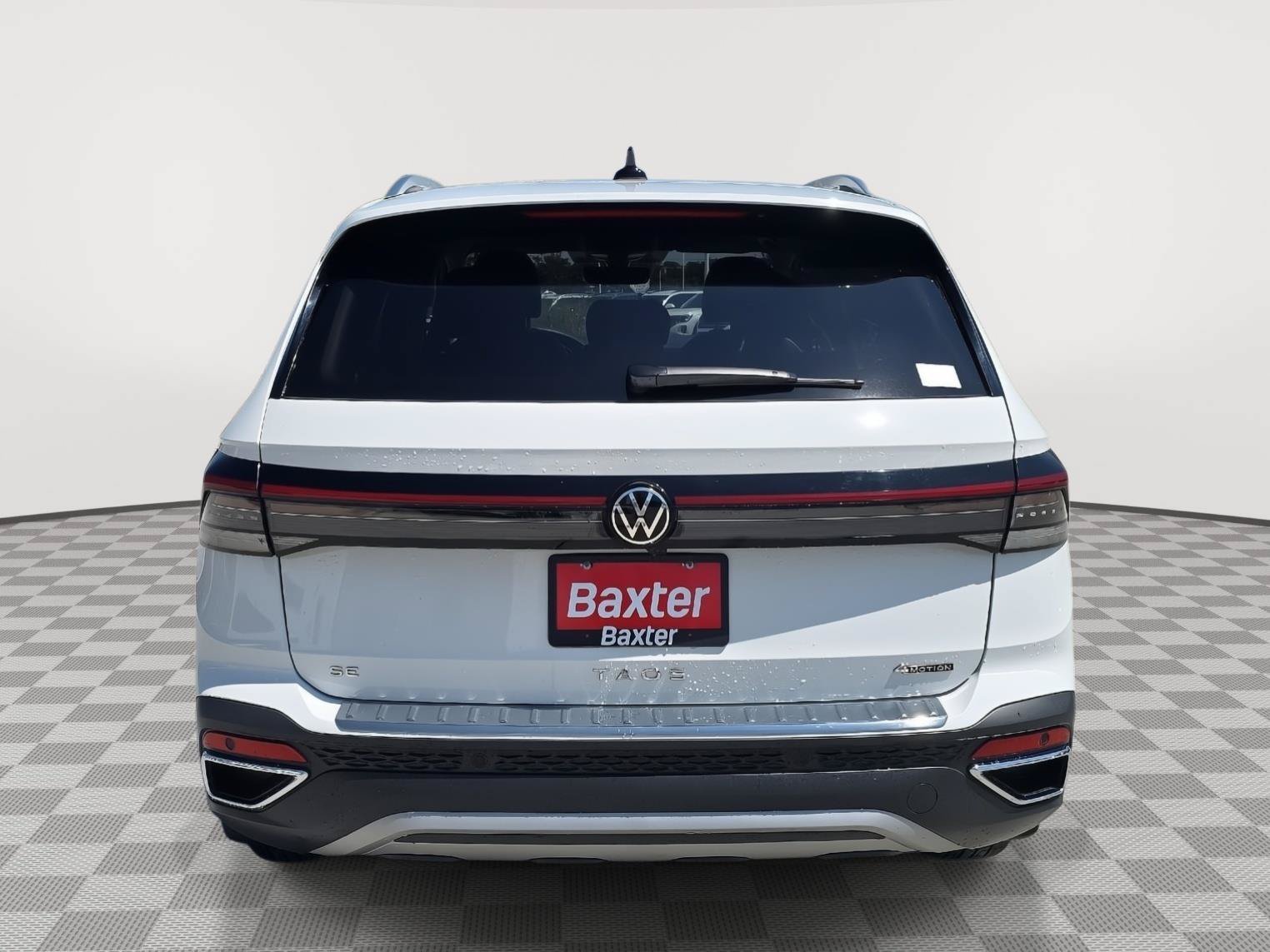 Used 2025 Volkswagen Taos SE AWD/4WD image 12