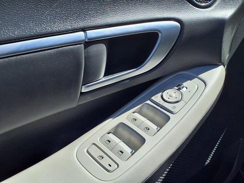 Used 2025 Hyundai Sonata SEL image 14