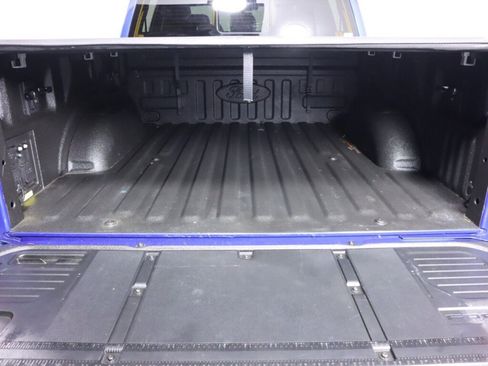 Used 2022 Ford F150 Lightning Lariat image 37